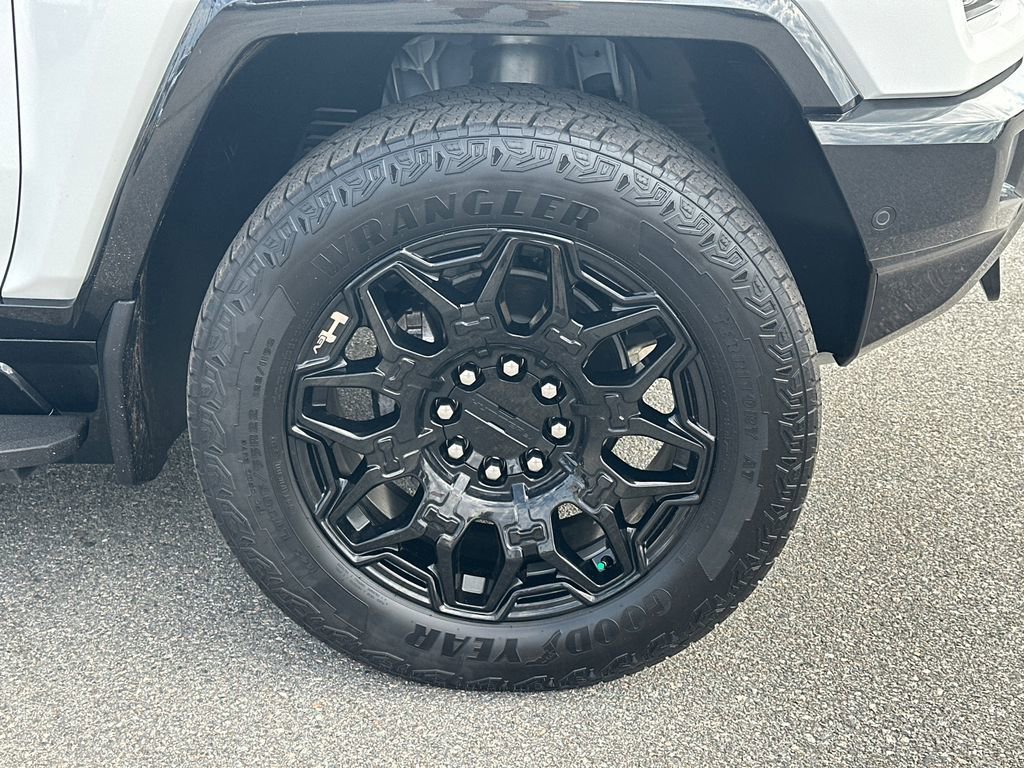 2024 GMC HUMMER EV 2X - Photo 12