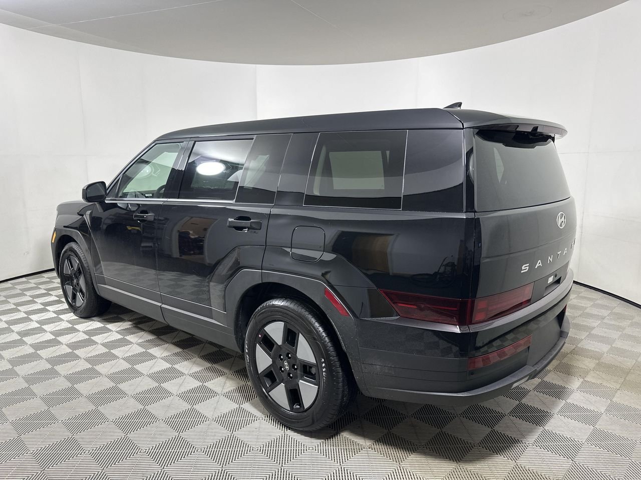 New 2026 Phantom Black Hyundai SE image 5