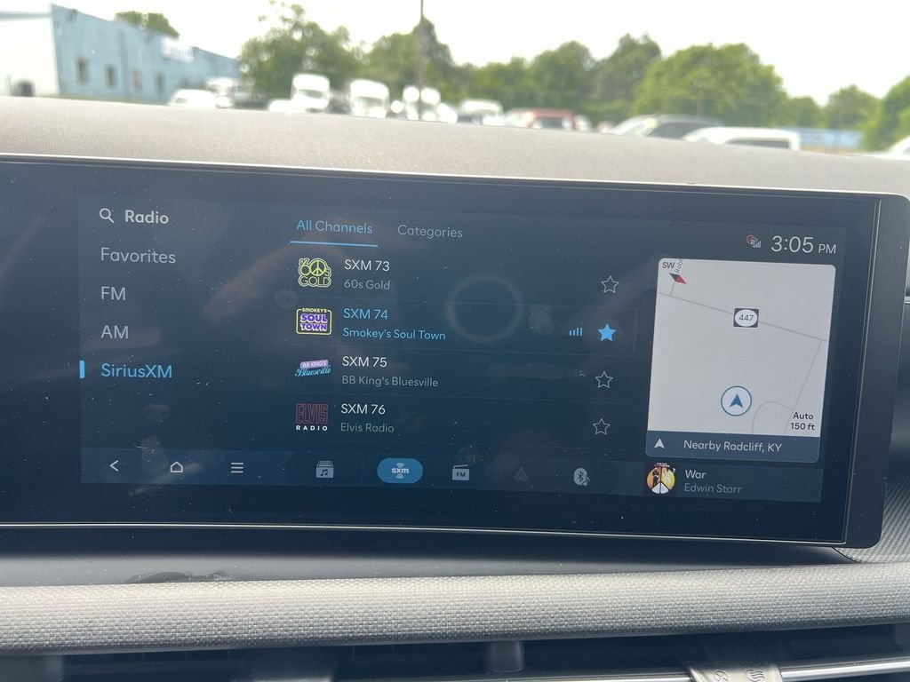 Certified Used 2025 Gray Hyundai SEL Convenience image 22