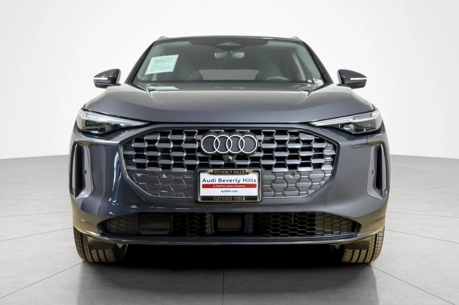 Used 2025 Tambora Gray Metallic Audi Premium Plus 2.0 TFSI quattro image 8