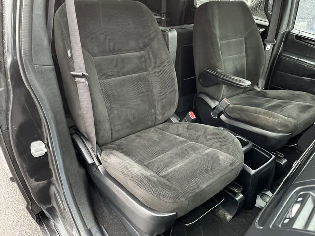 Used 2016  Dodge SE Plus image 24