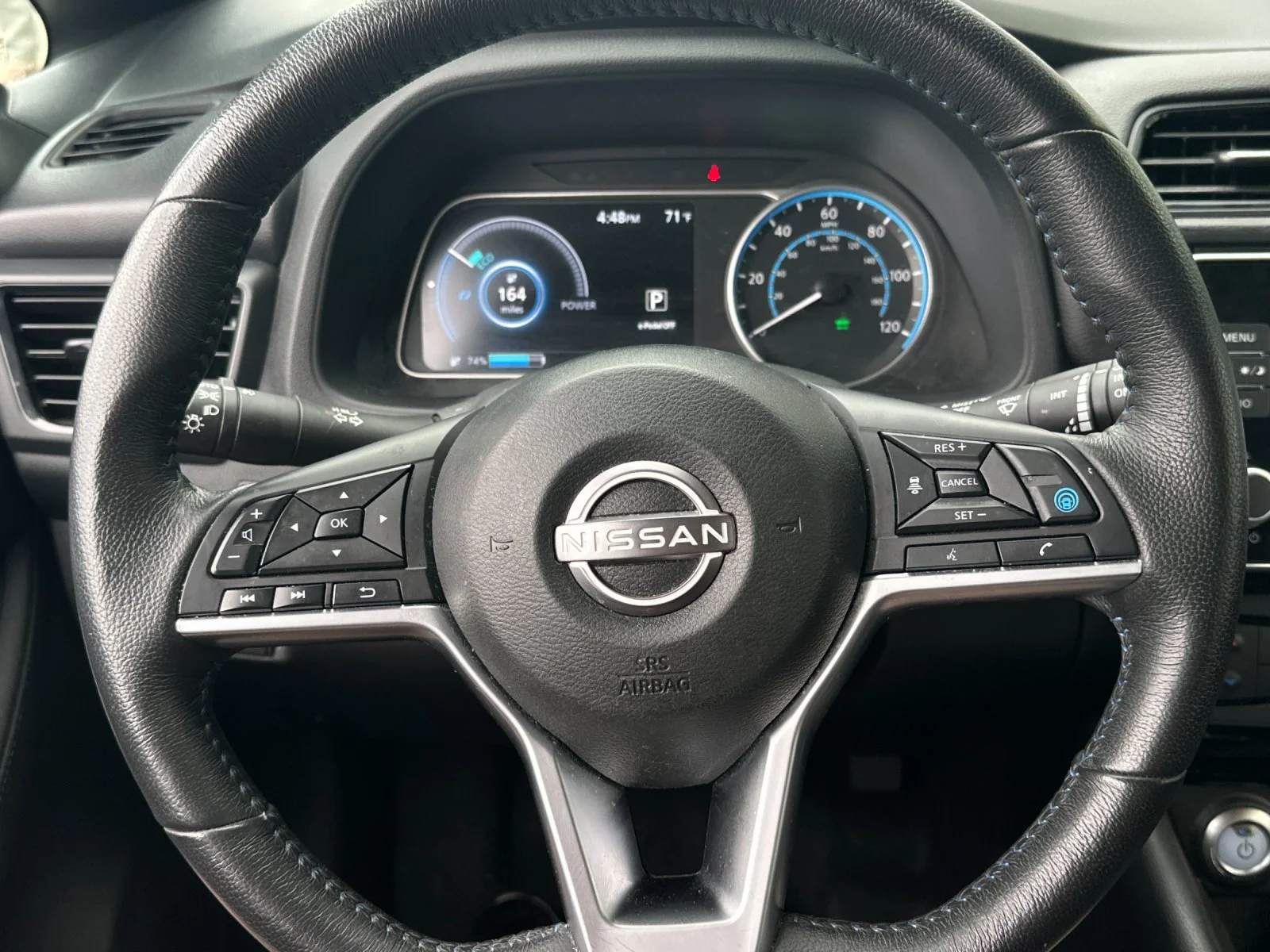 Used 2025 Super Black/Pearl White Nissan SV Plus image 21