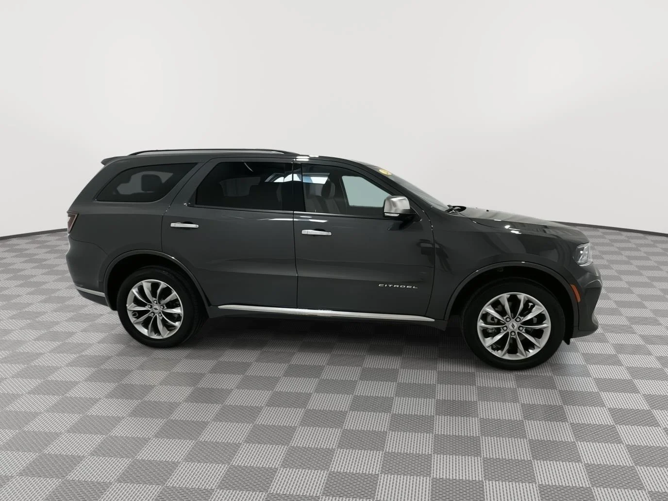 Used 2024 Vapour Grey Dodge Citadel image 5