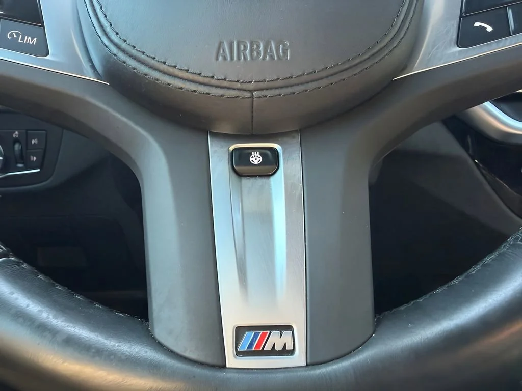 Used 2023  BMW xDrive30i image 38