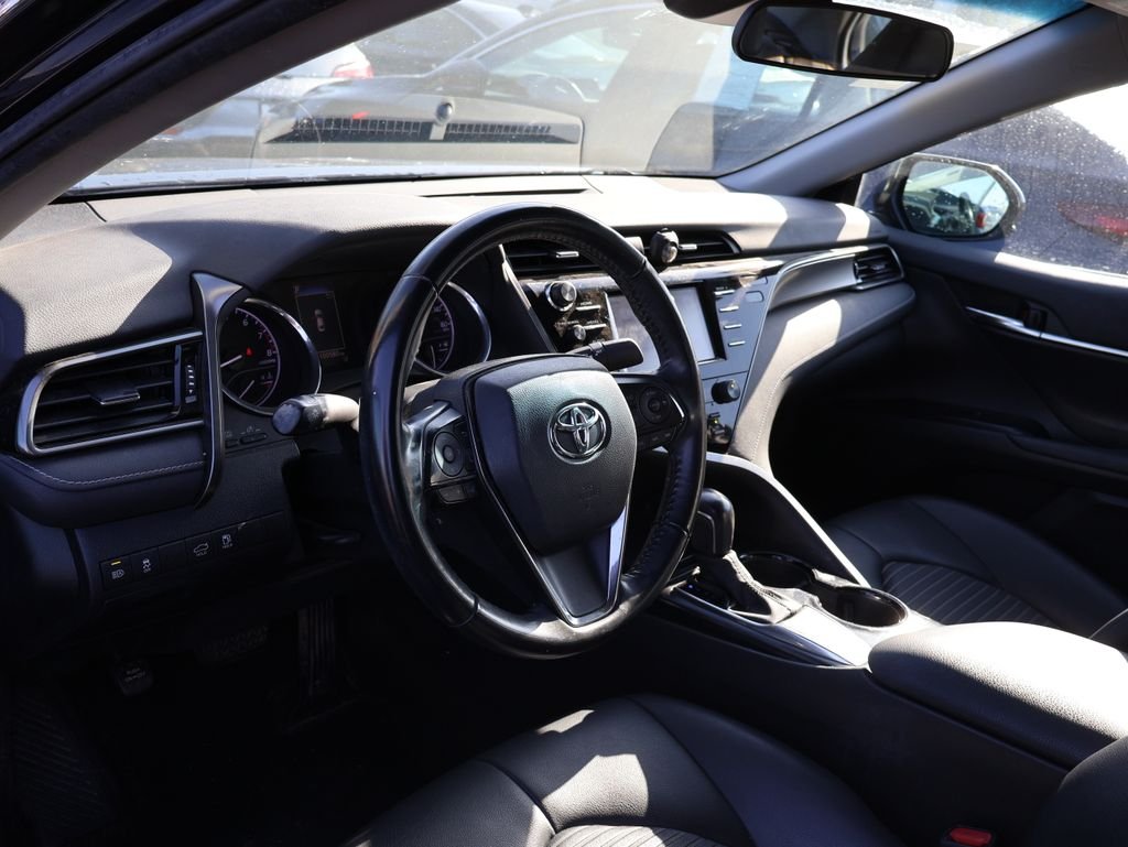 Used 2020 Blue Toyota SE image 9