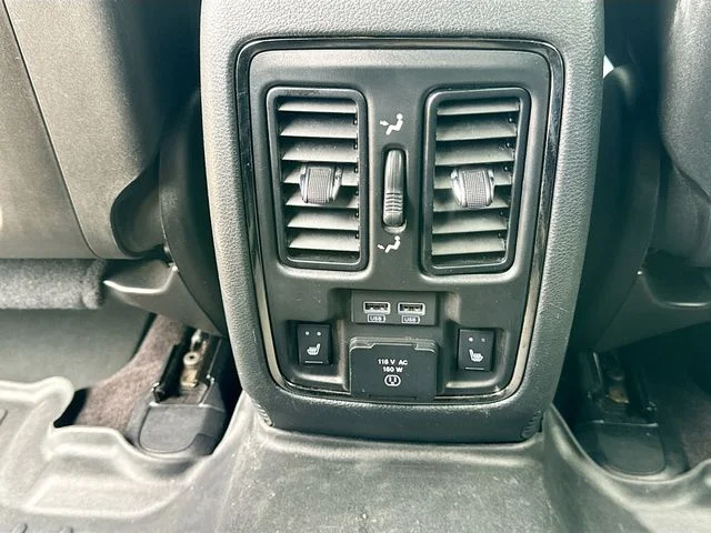 Used 2018 Blue Dodge R/T image 31