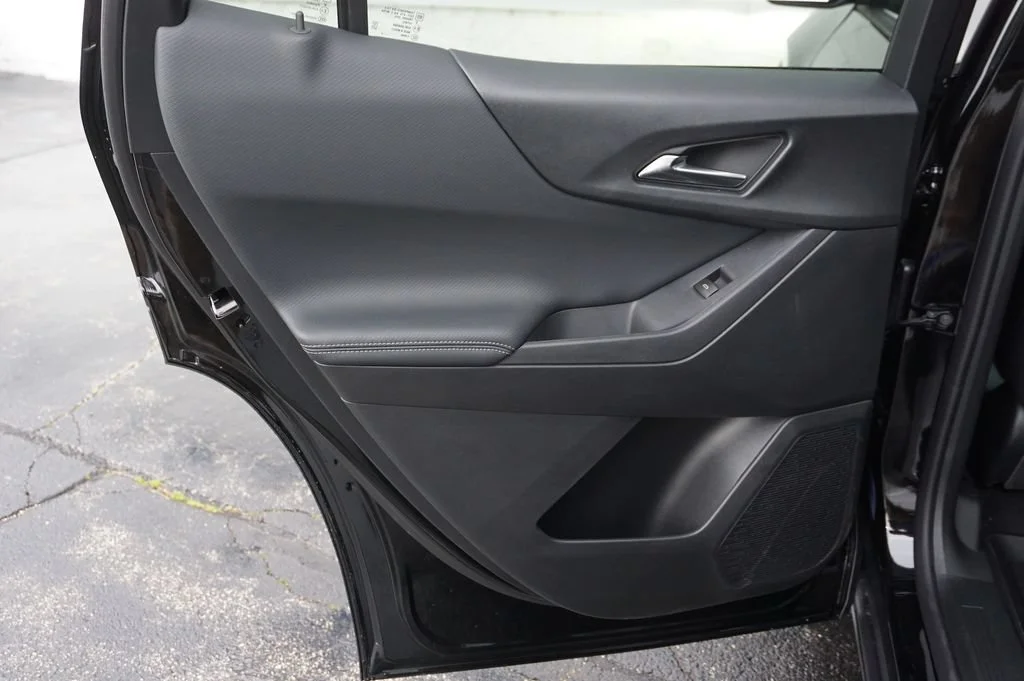 2027 Chevrolet Equinox LT - Photo 24