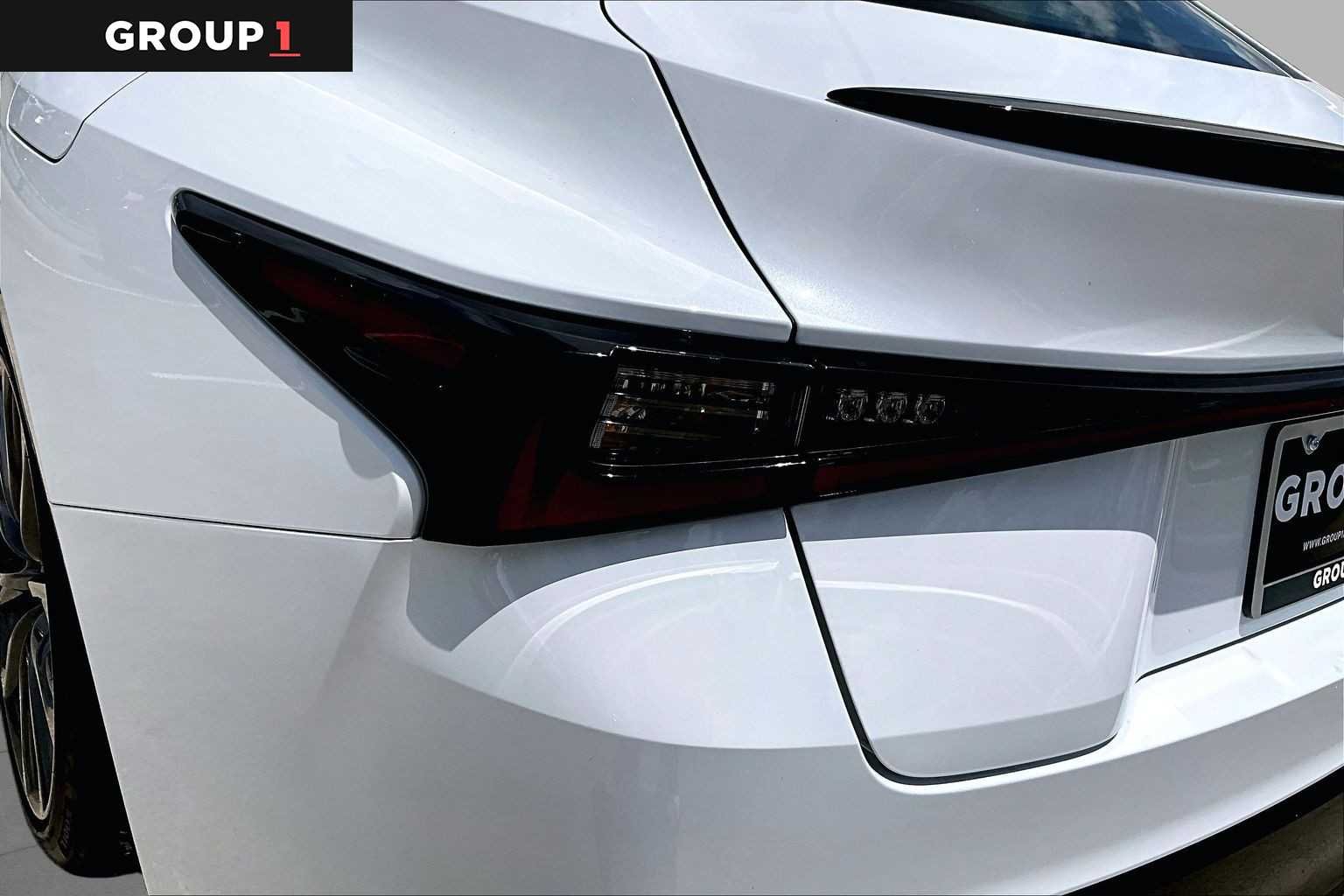 Used 2025 Ultra White Lexus F SPORT Design image 27