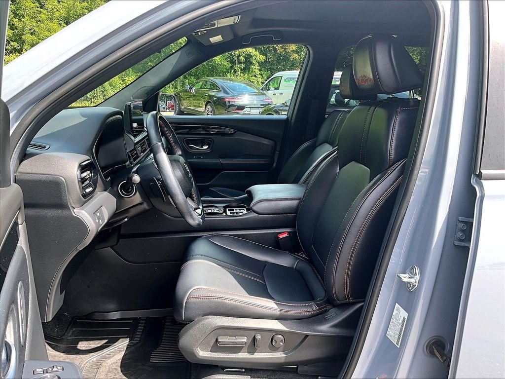 Used 2025 Gray Honda TrailSport image 10
