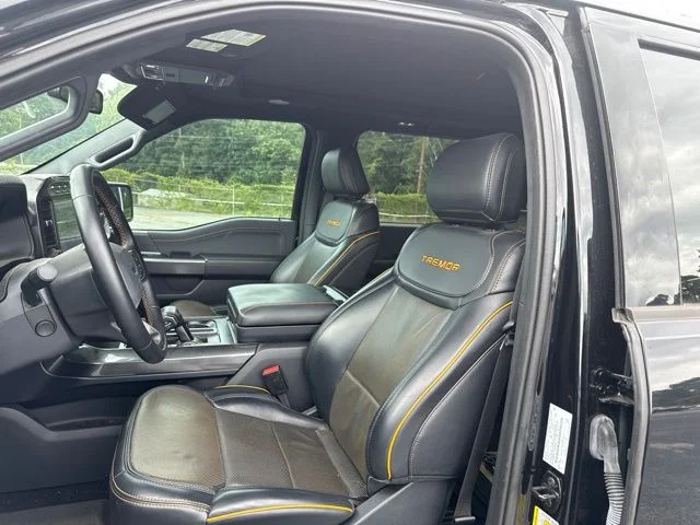 Used 2023 Black Metallic Ford Tremor image 8