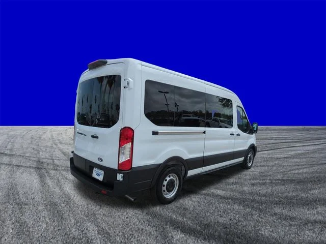 New 2026 Oxford White Ford Passenger Van XL image 4