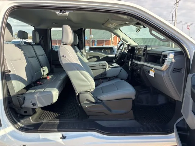 New 2026 Oxford White Ford F-250® XL image 27