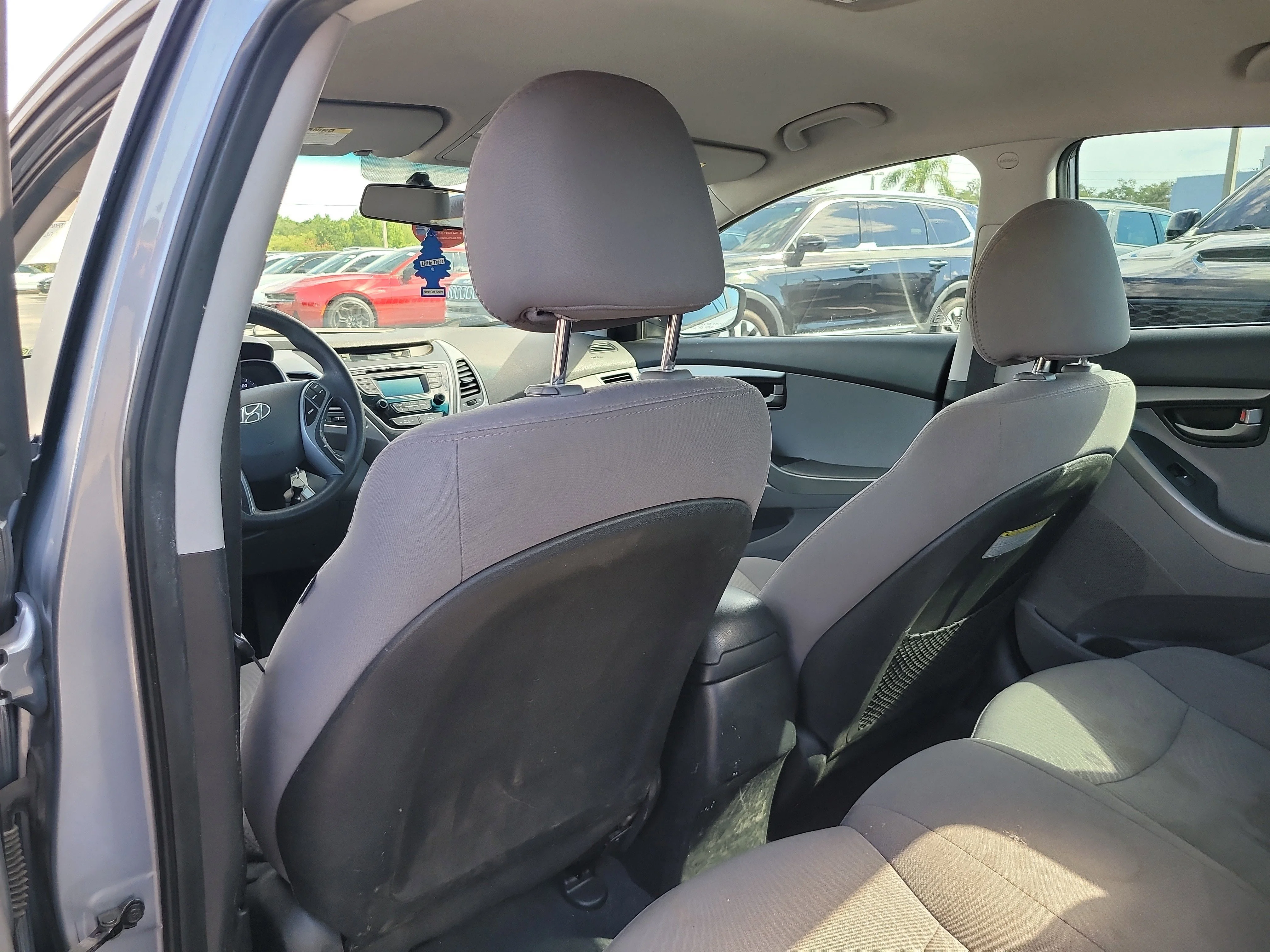 Used 2016 Shale Gray Metallic Hyundai SE image 12