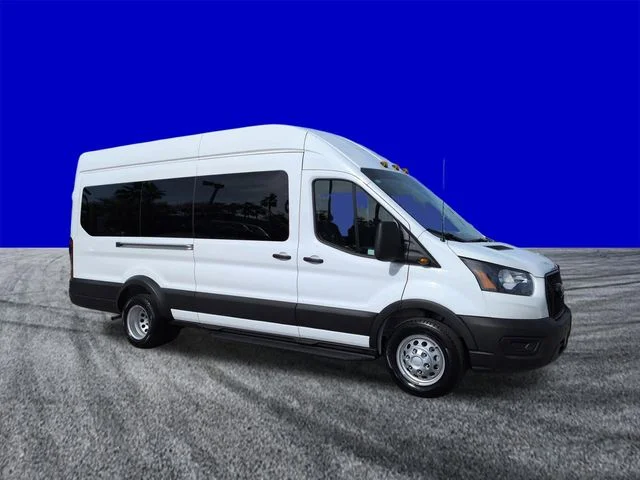 New 2026 Oxford White Ford Passenger Van XL image 2