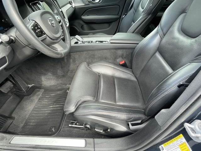 Certified Used 2024 Blue Volvo Ultimate image 13