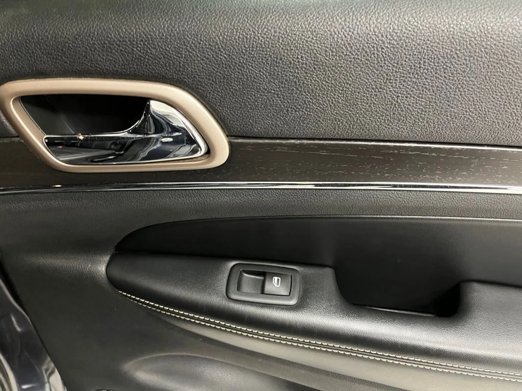 Used 2016 Gray Jeep Limited image 52