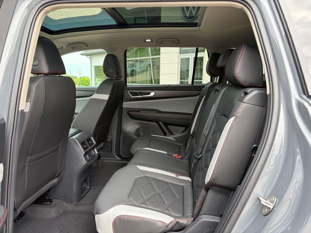 New 2026 Pure Gray Volkswagen 2.0T Peak Edition image 21