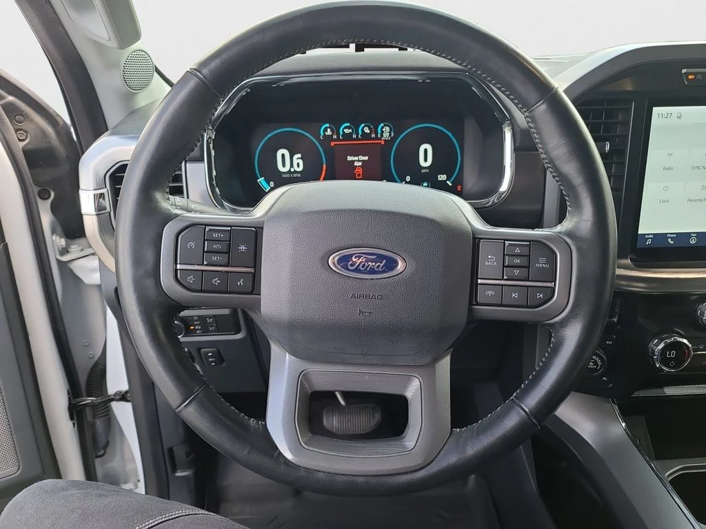 Used 2021 White Ford Lariat image 17