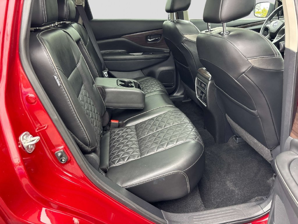 Used 2019 Red Nissan Platinum image 17