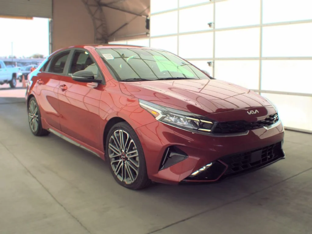 Used 2023 Currant Red Kia GT image 1