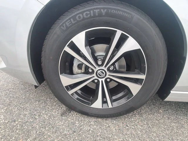 Used 2023 Silver Nissan SV image 9