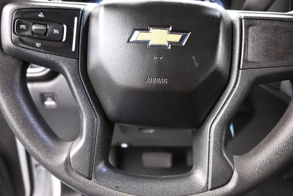 Used 2022 Summit White Chevrolet Custom image 30
