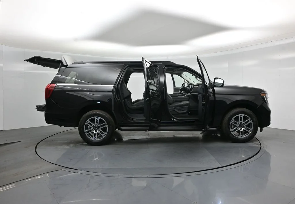 New 2026 Agate Black Metallic Ford Active image 4