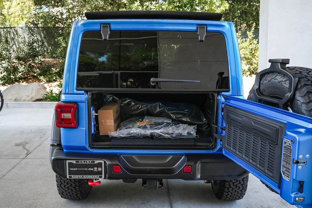 New 2026 Hydro Blue Pearl-Coat Exterior Paint Jeep Rubicon image 25