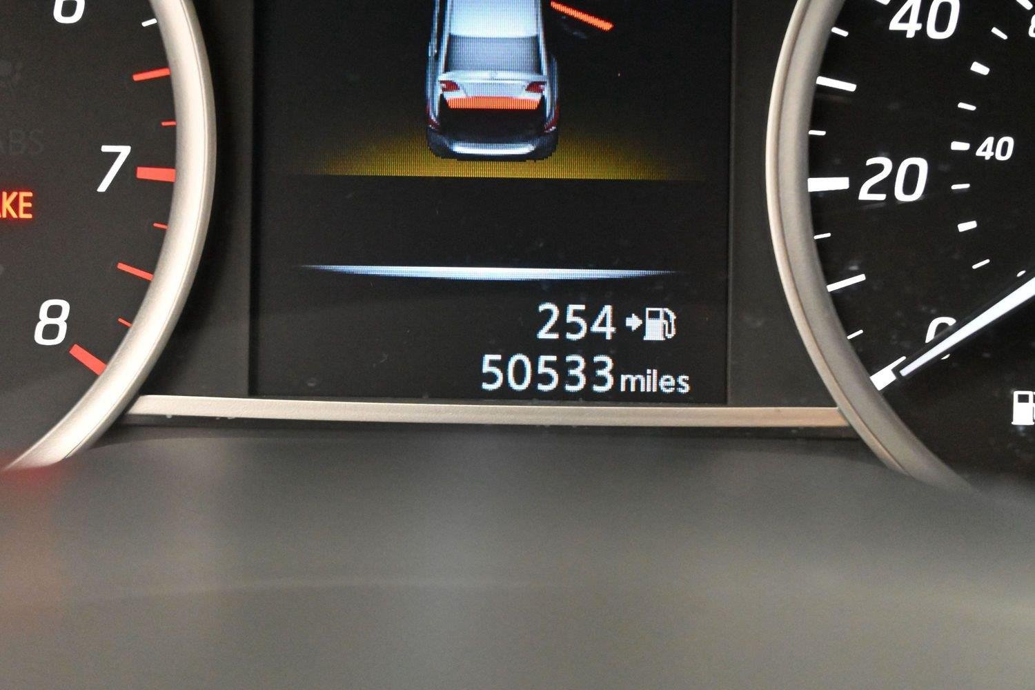 Used 2017 Brilliant Silver Nissan SR Turbo image 18