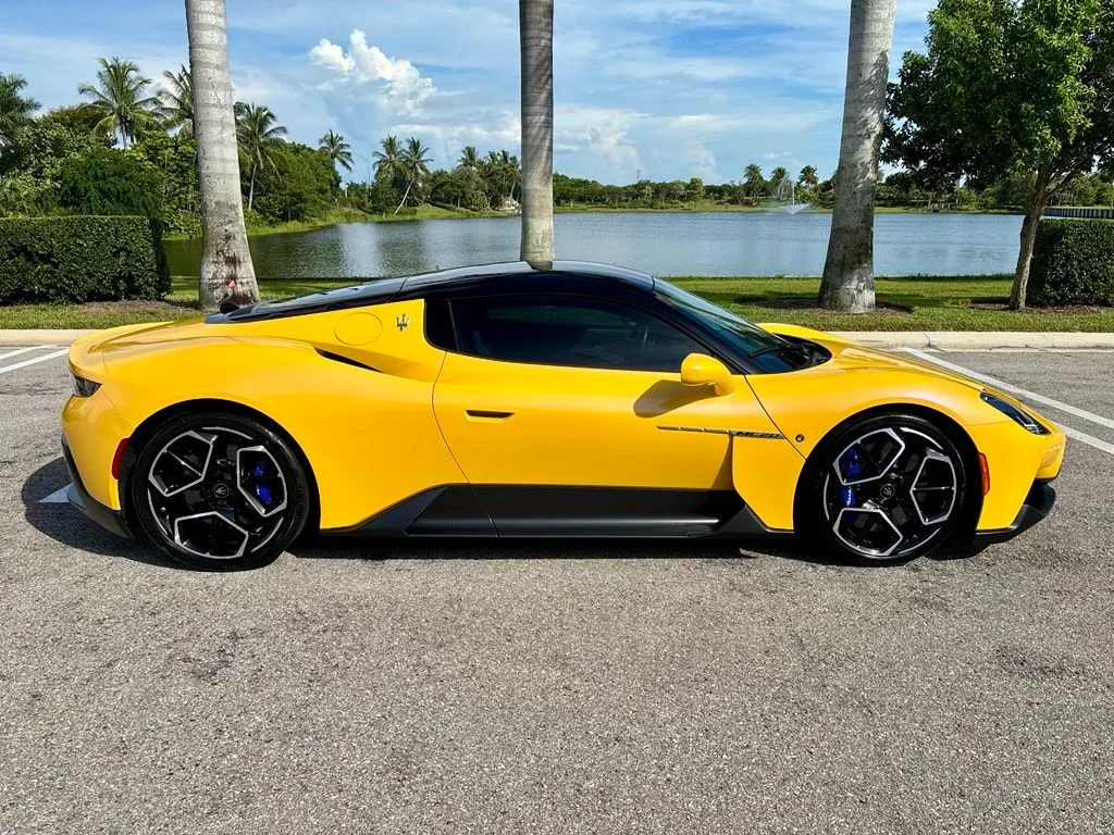 Used 2022 Giallo Genio Maserati  image 5