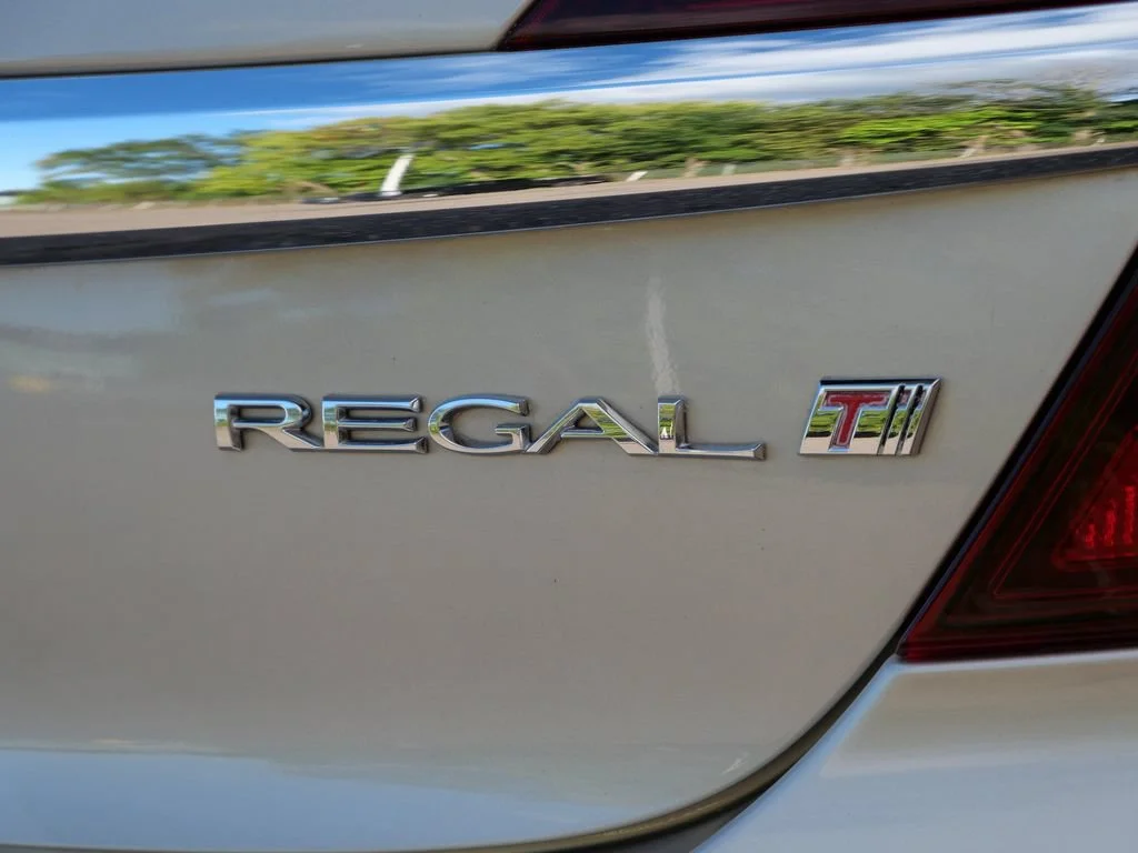 Used 2016 Silver Buick Premium II image 8