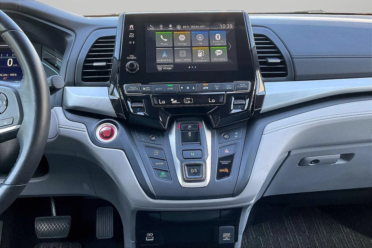 Certified Used 2024  Honda EX-L image 12