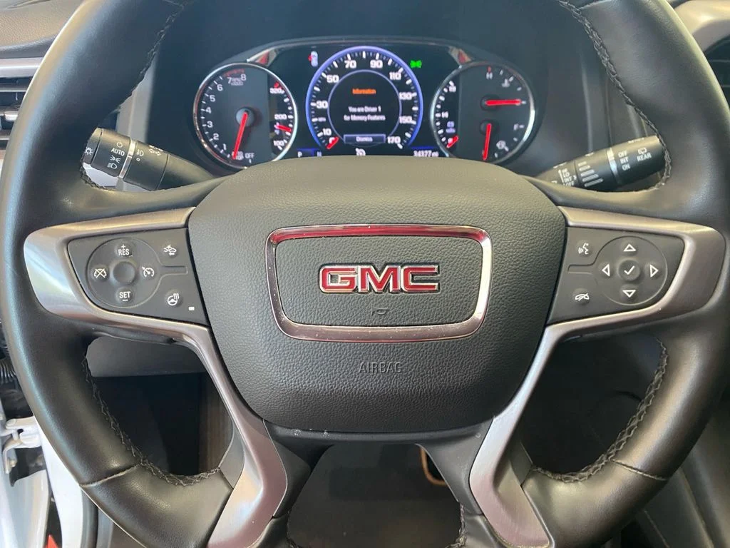 Used 2023 White GMC AT4 image 9