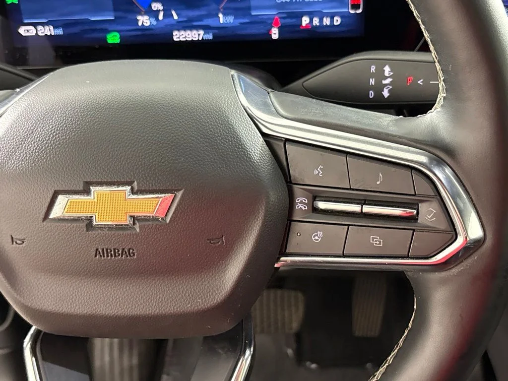 Used 2024 White Chevrolet LT image 30