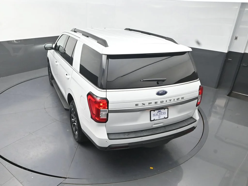 Used 2022 White Ford XL image 19