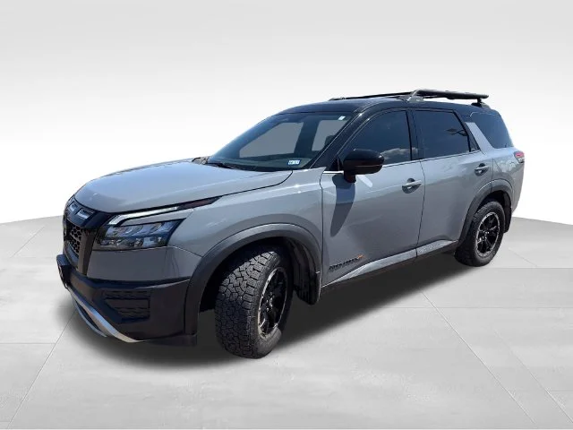 Used 2024 Gray Nissan Rock Creek image 3