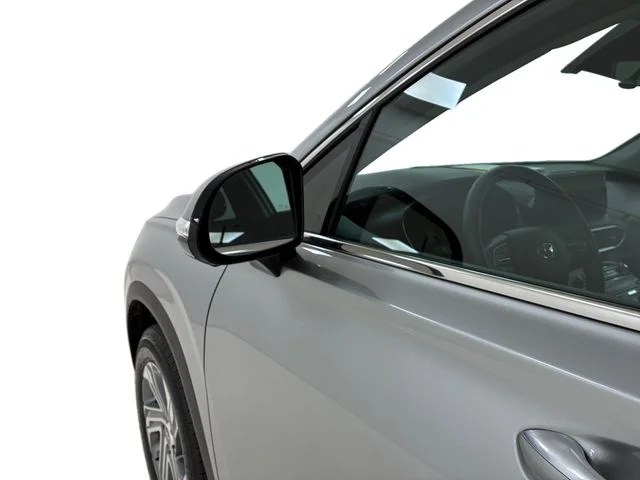 Used 2023 Silver Hyundai SEL image 10