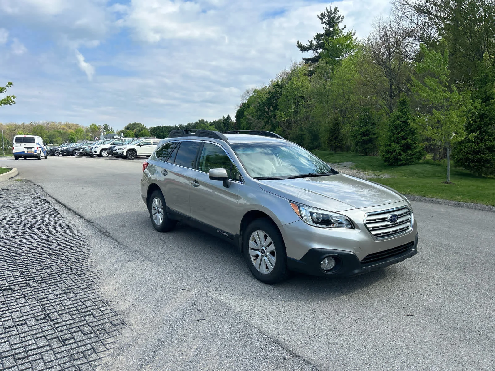 2016 Subaru Outback 2.5i Premium CVT PZEV's photo
