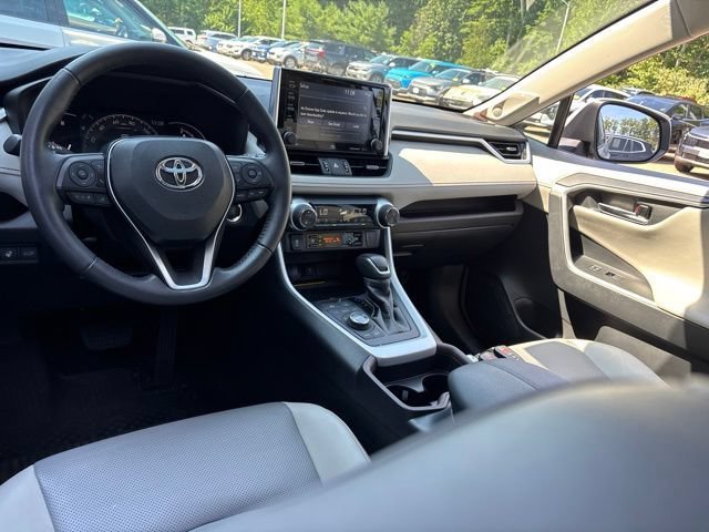 Used 2021 Blizzard Pearl Toyota Limited image 13