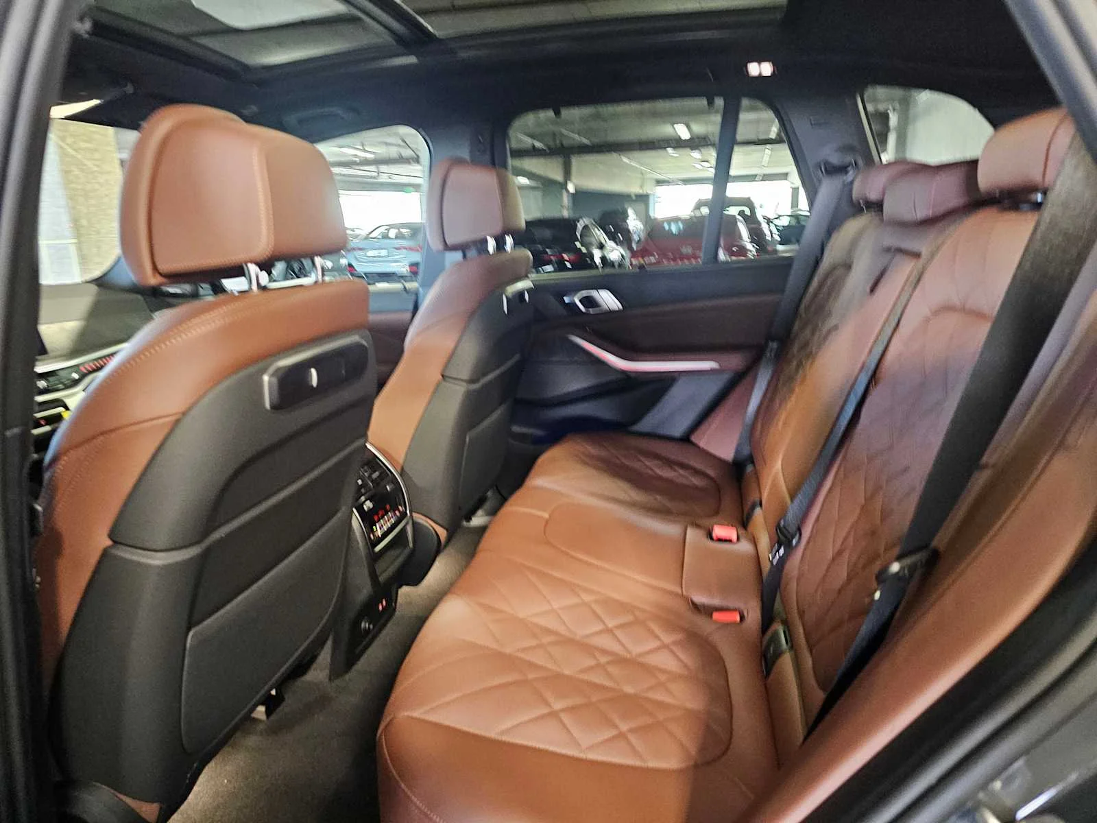 New 2026 Dravit Grey Metallic BMW xDrive40i image 36