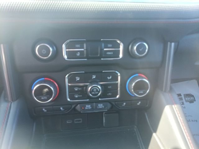 Used 2021 Black Chevrolet RST image 17
