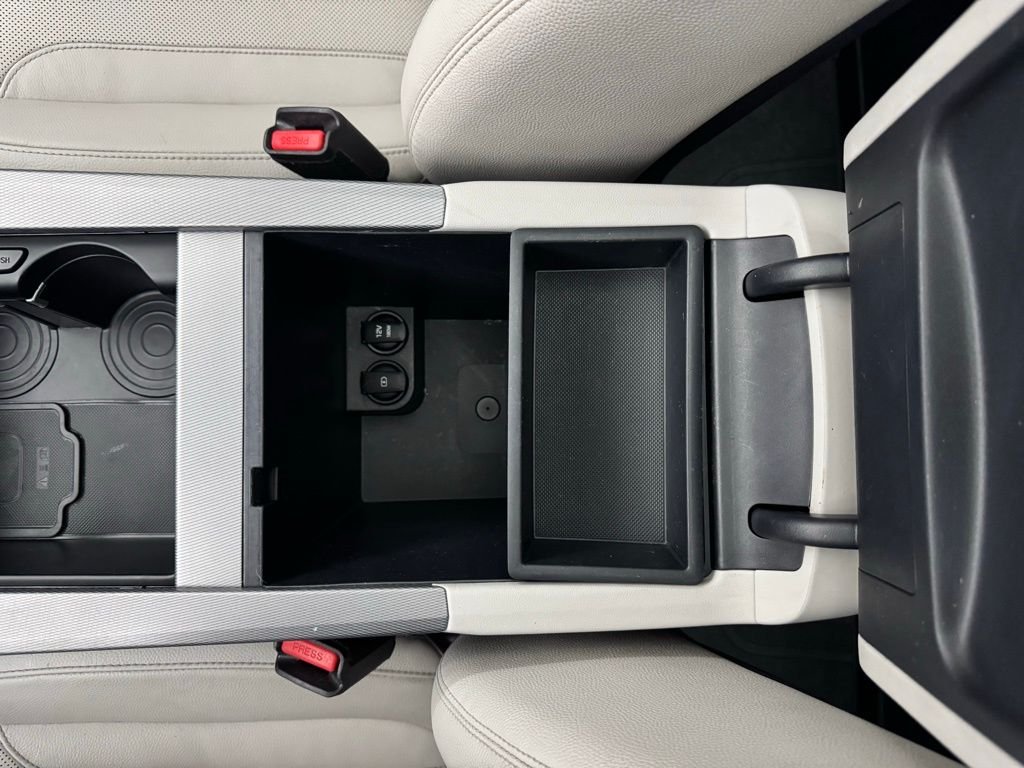 Used 2020 Lagoon Silver Hyundai SEL image 31