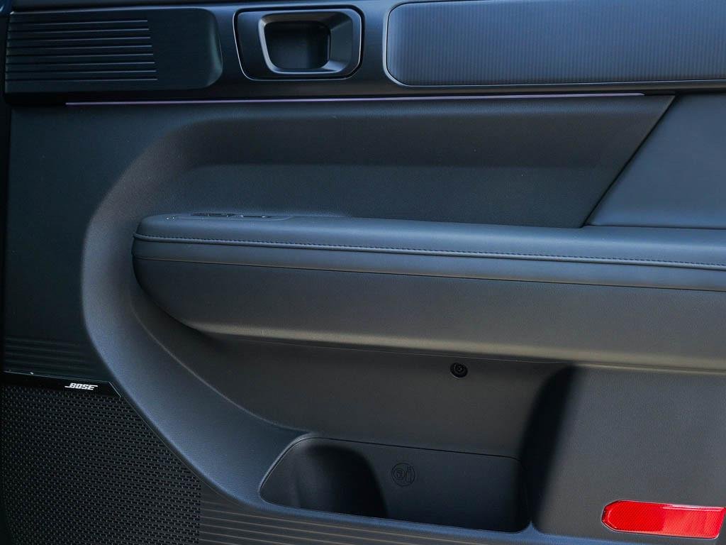New 2026 Hampton Gray Hyundai Calligraphy AWD image 36