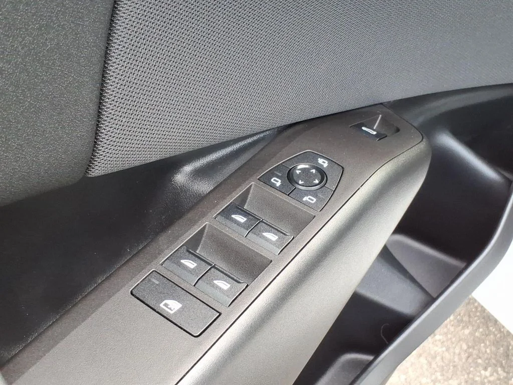 Used 2025 White BMW 30 xDrive image 14