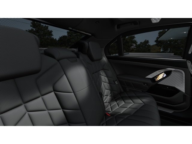 2026 BMW i7 M70 - Photo 12