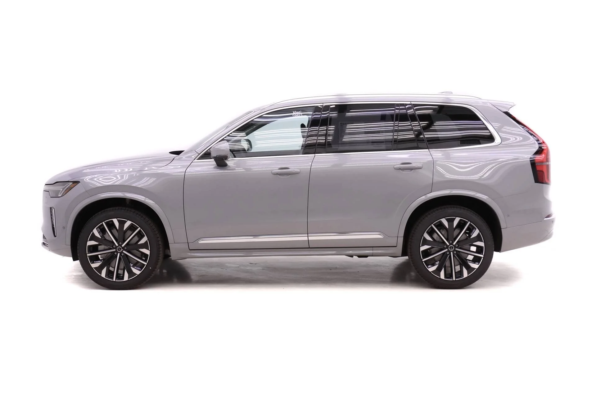 New 2026 Vapour Grey Volvo Ultra image 3