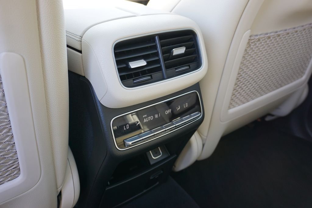 Certified Used 2022  Mercedes-Benz GLS 450 image 36