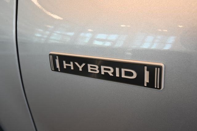 New 2026 ICE SILVER METALLIC Subaru Limited Hybrid image 30
