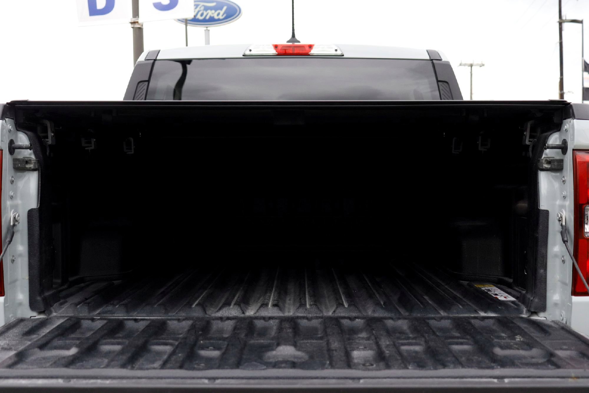 Used 2024 Cactus Gray Ford XLT Advanced image 30