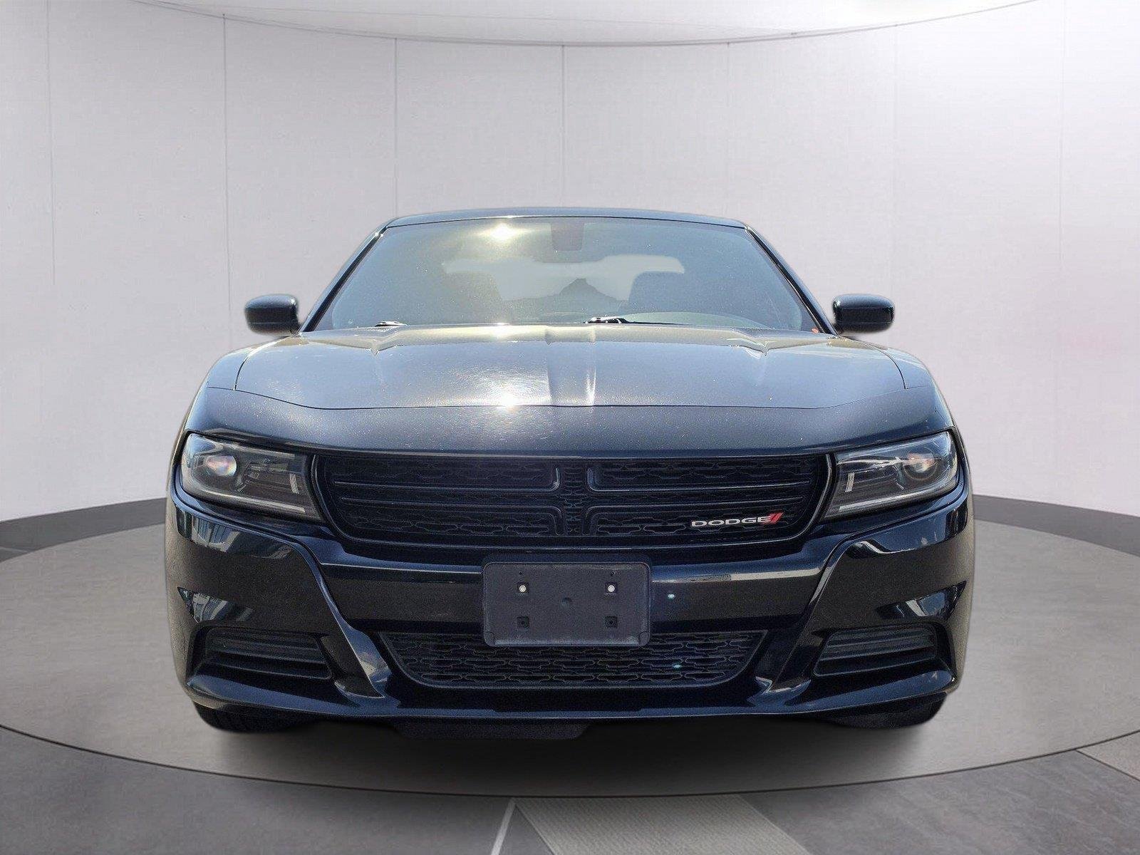 Used 2023  Dodge SXT image 8